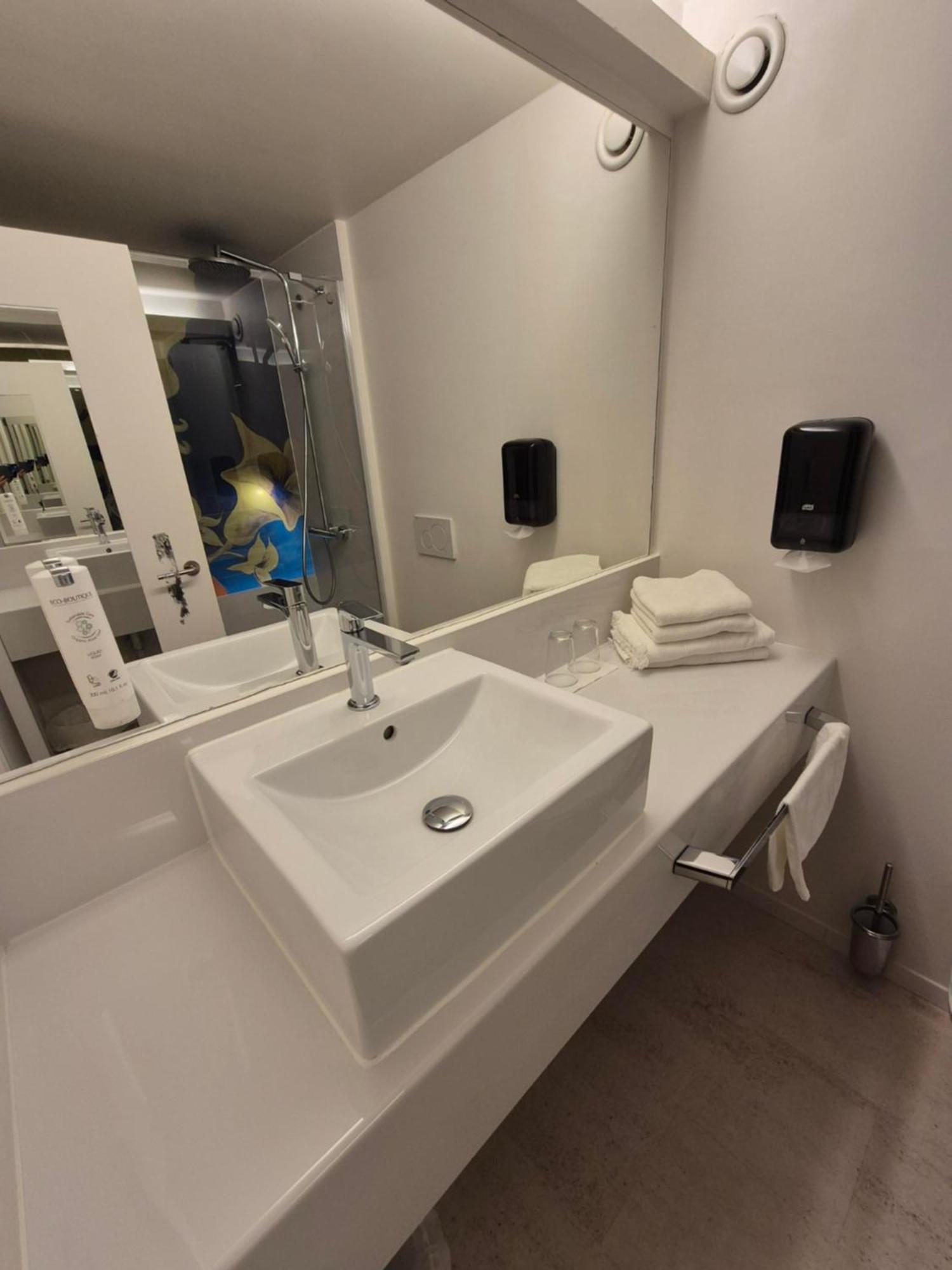 Hotel Corbie Geel Esterno foto